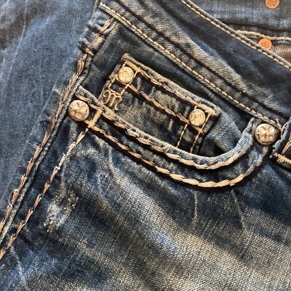 Miss Me Women’s Bootcut Denim Blue Jeans Studded Silver Stitching EUC Sz 30 - Picture 2 of 16
